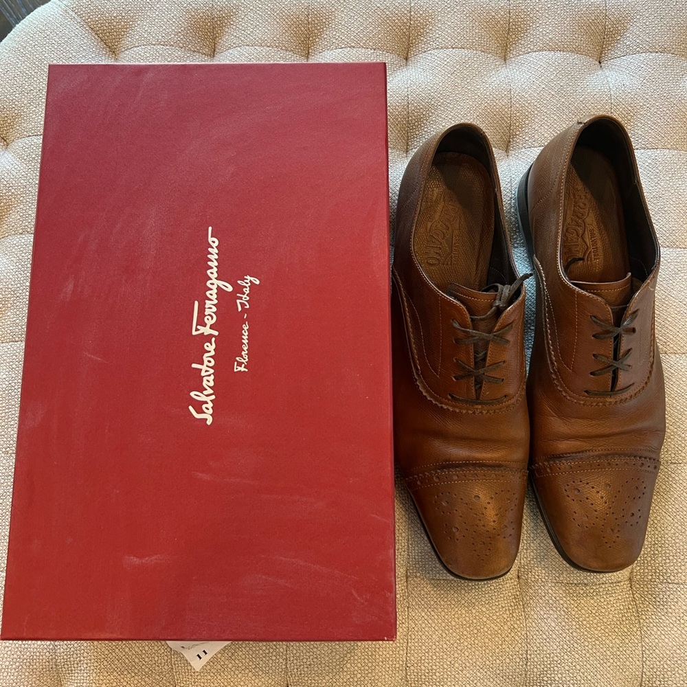 Men’s Ferragamo brown leather loafers size US12